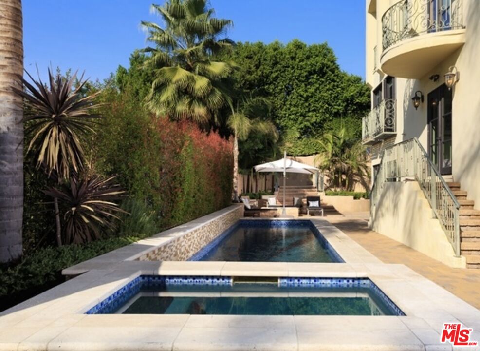 3110 Benedict Canyon Drive Property Photo 1