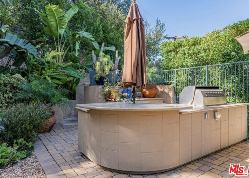 3110 Benedict Canyon Drive Property Photo 66