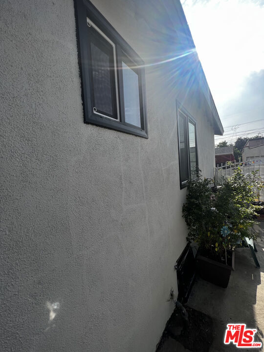 9413 Virginia Avenue Property Photo 9
