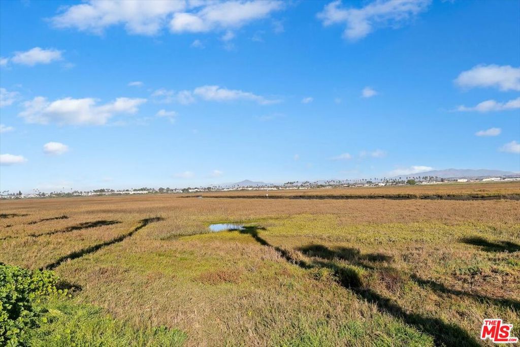 1610 Seacoast Drive D Property Photo 15