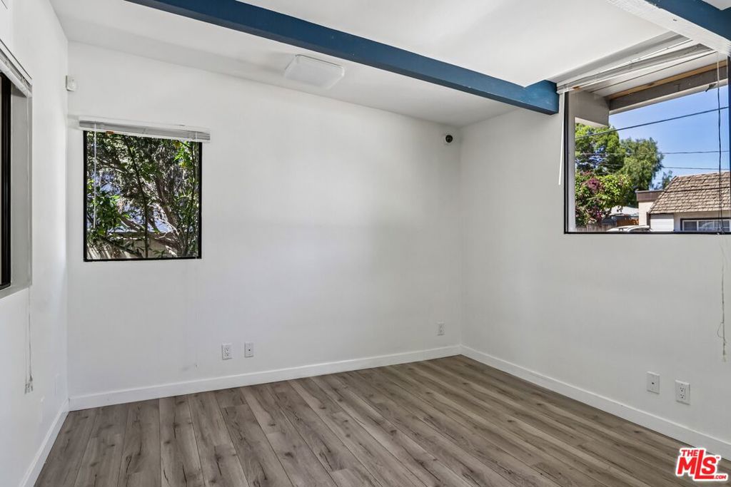 11100 Sheldon Street Property Photo 19
