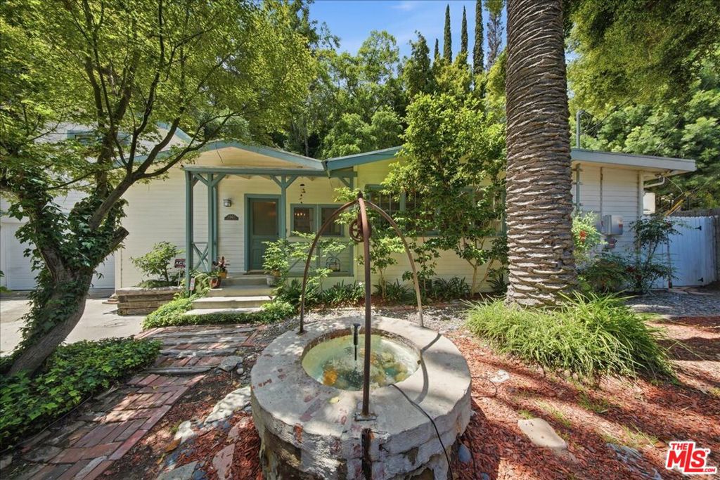 1551 N Beverly Glen Boulevard Property Photo 1