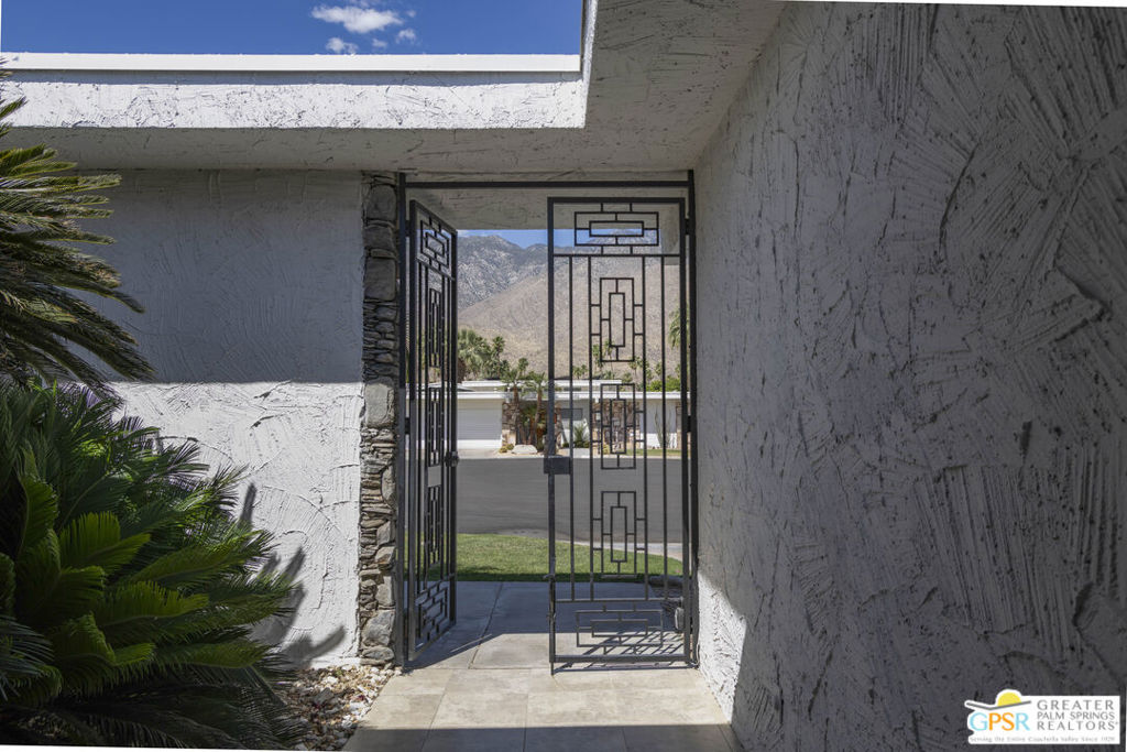 2450 Camino Vida Property Photo 3