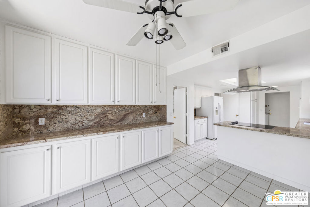 2450 Camino Vida Property Photo 15