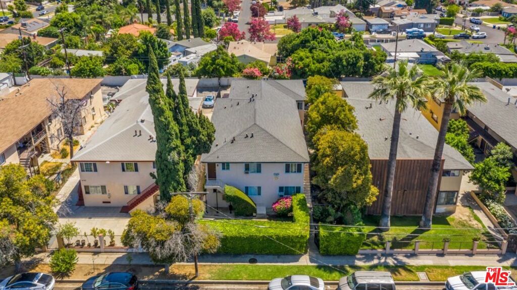 8144 Sepulveda Place Property Photo 3