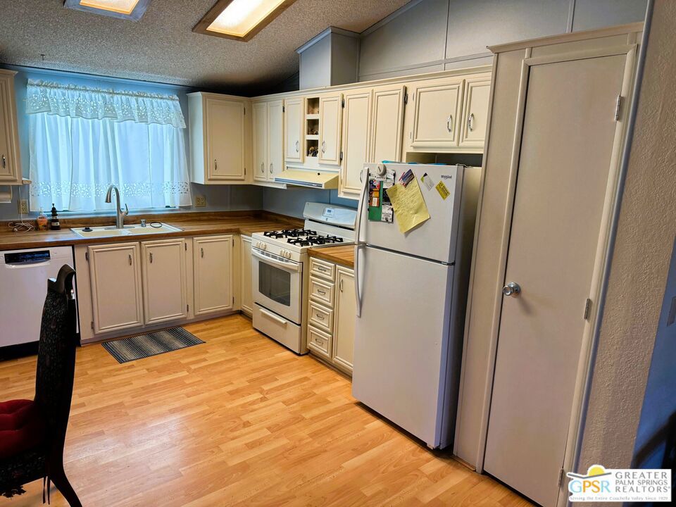 17640 Corkill Road 57 Property Photo 4