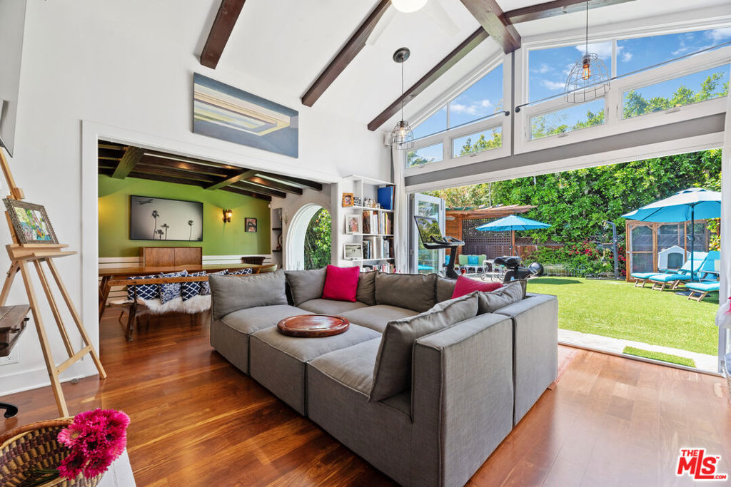 26812319 Property Photo 2