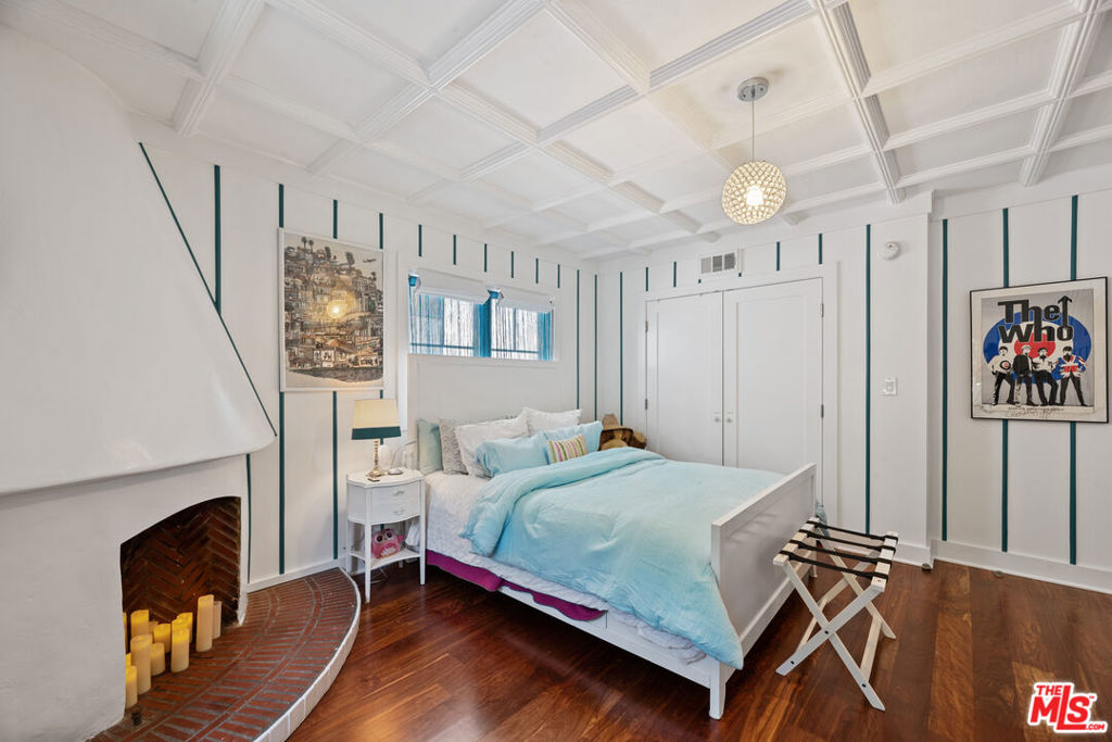 26812319 Property Photo 11