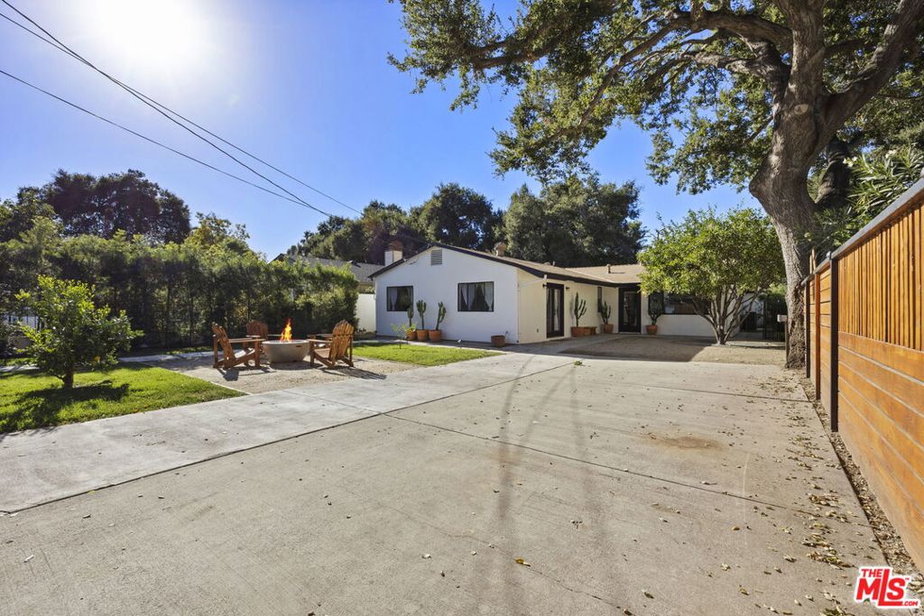 251 N Encinal Avenue Property Photo 7