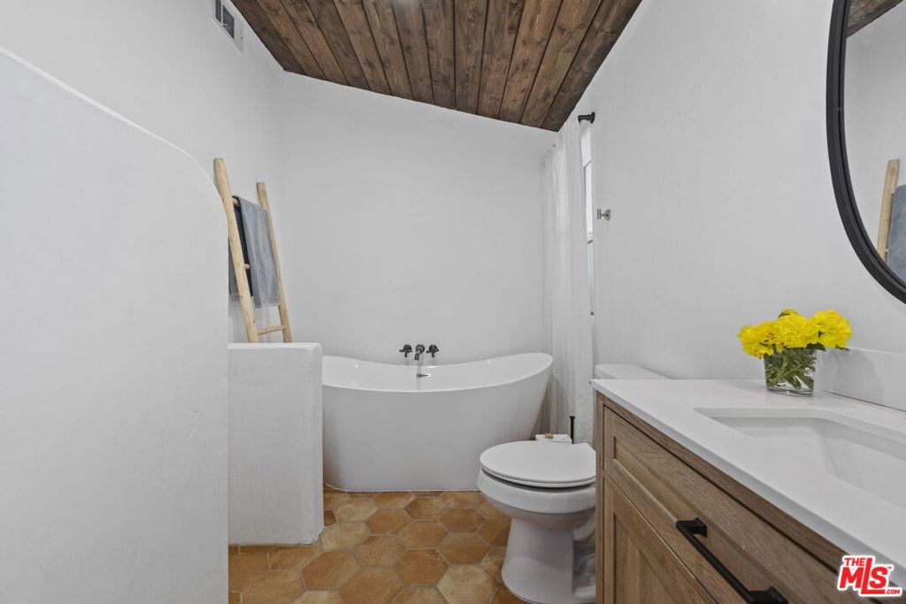 251 N Encinal Avenue Property Photo 24