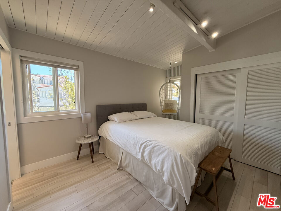 200 Larsson Street Property Photo 19
