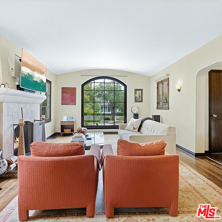 2317 Pearl Street Property Photo 7