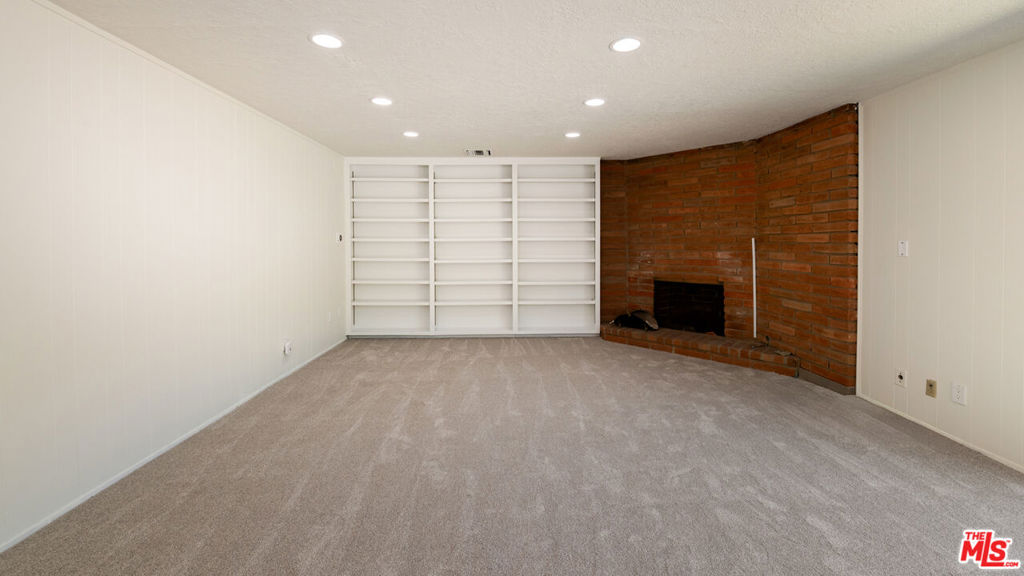 3102 Granville Avenue Property Photo 3