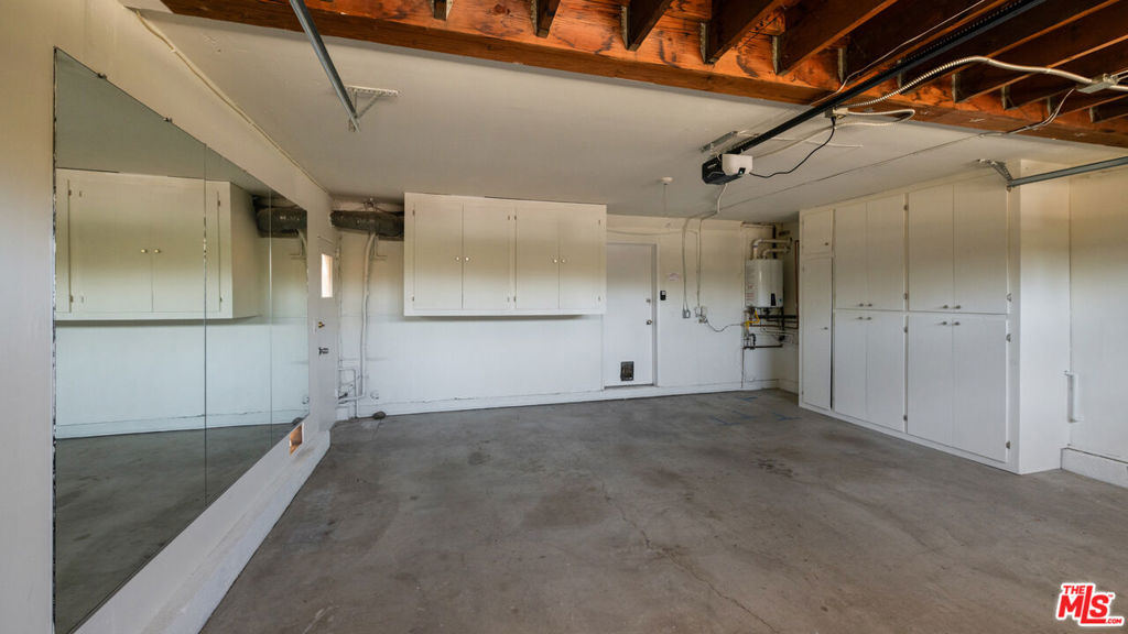 3102 Granville Avenue Property Photo 34