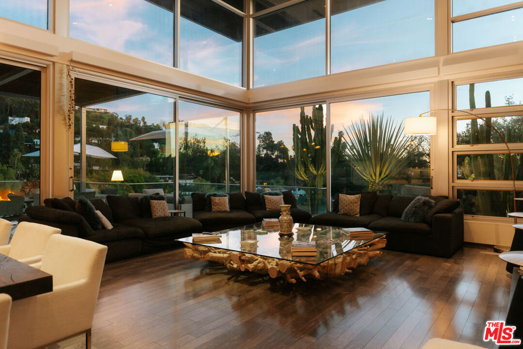 2651 Nichols Canyon Road Property Photo 34
