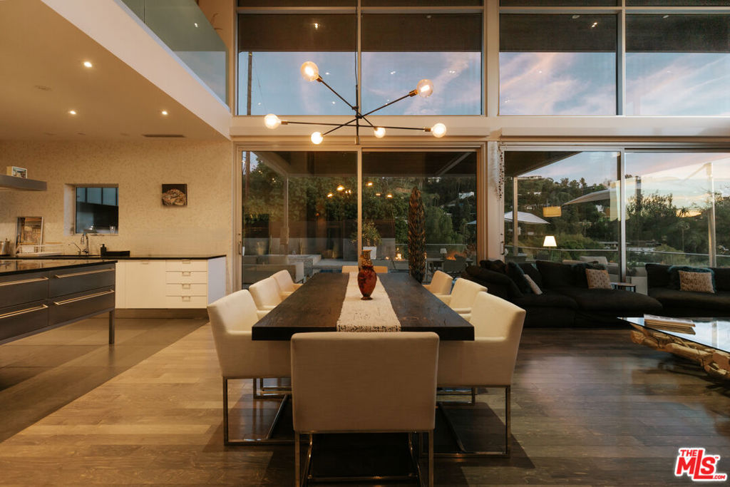 2651 Nichols Canyon Road Property Photo 35