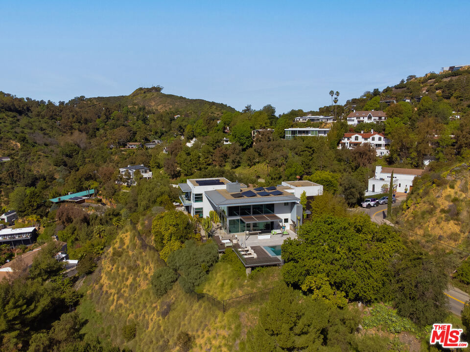 2651 Nichols Canyon Road Property Photo 45