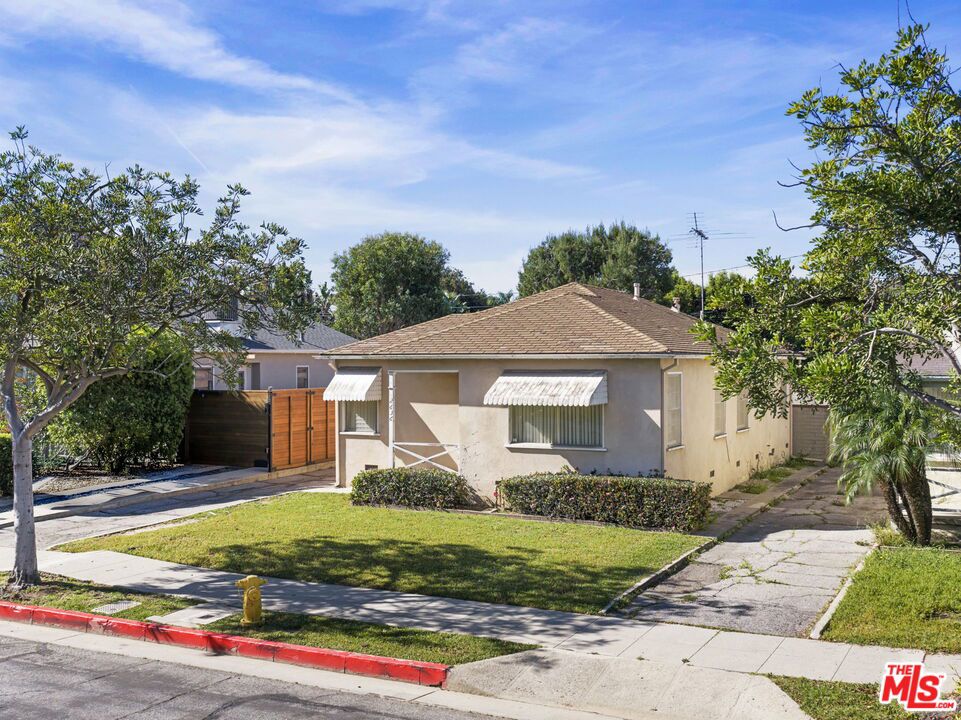 2636 33rd Street Property Photo 1