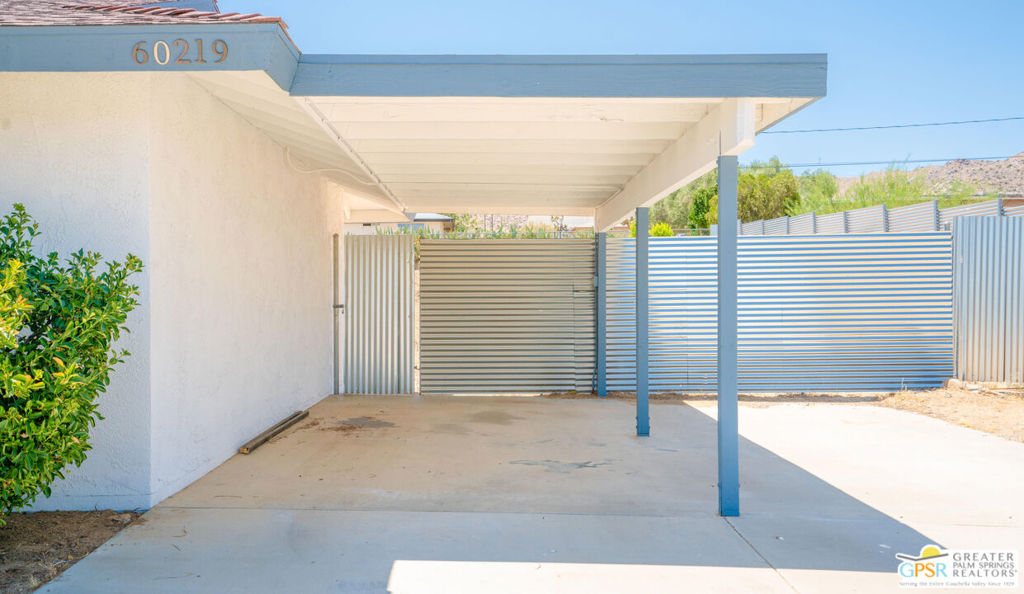 60219 Latham Trail Property Photo 8
