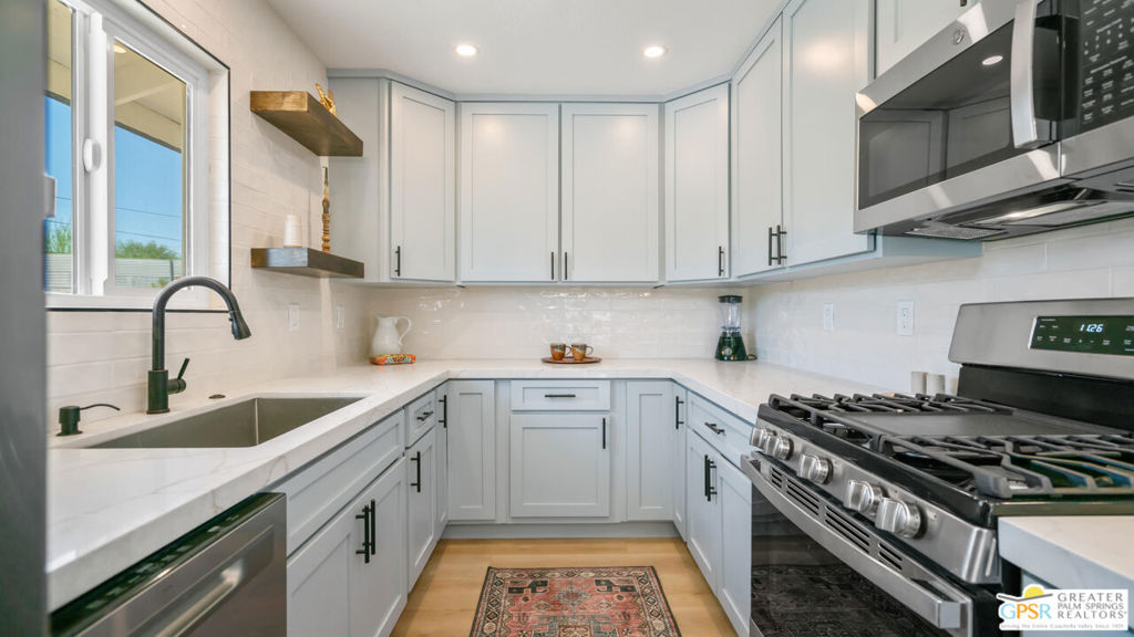 60219 Latham Trail Property Photo 14