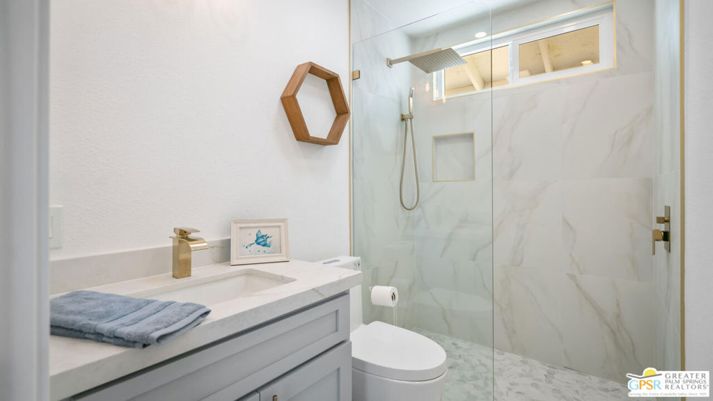 60219 Latham Trail Property Photo 18