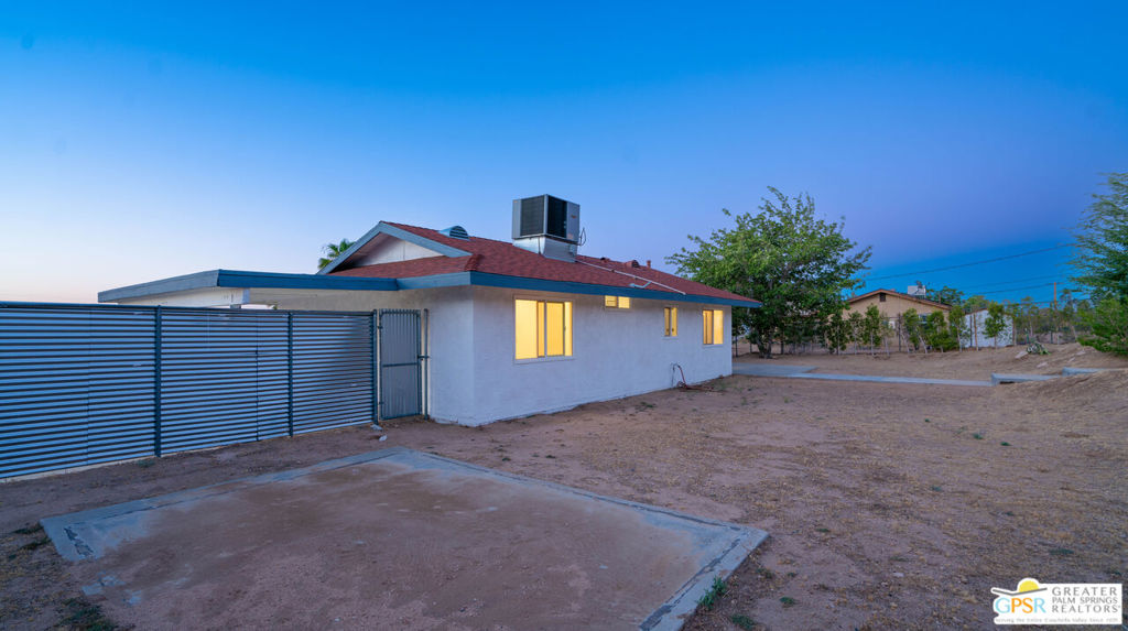 60219 Latham Trail Property Photo 23