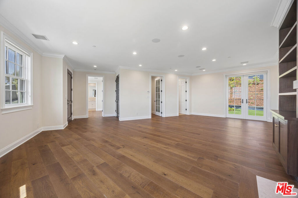 15201 Mc Kendree Avenue Property Photo 10
