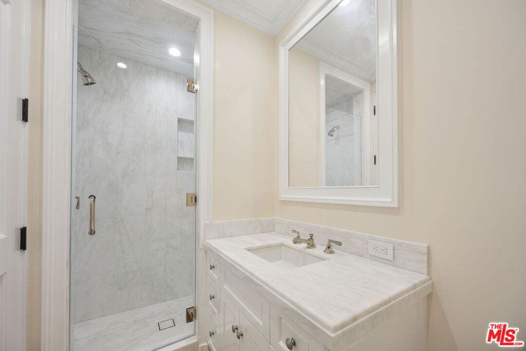 15201 Mc Kendree Avenue Property Photo 14