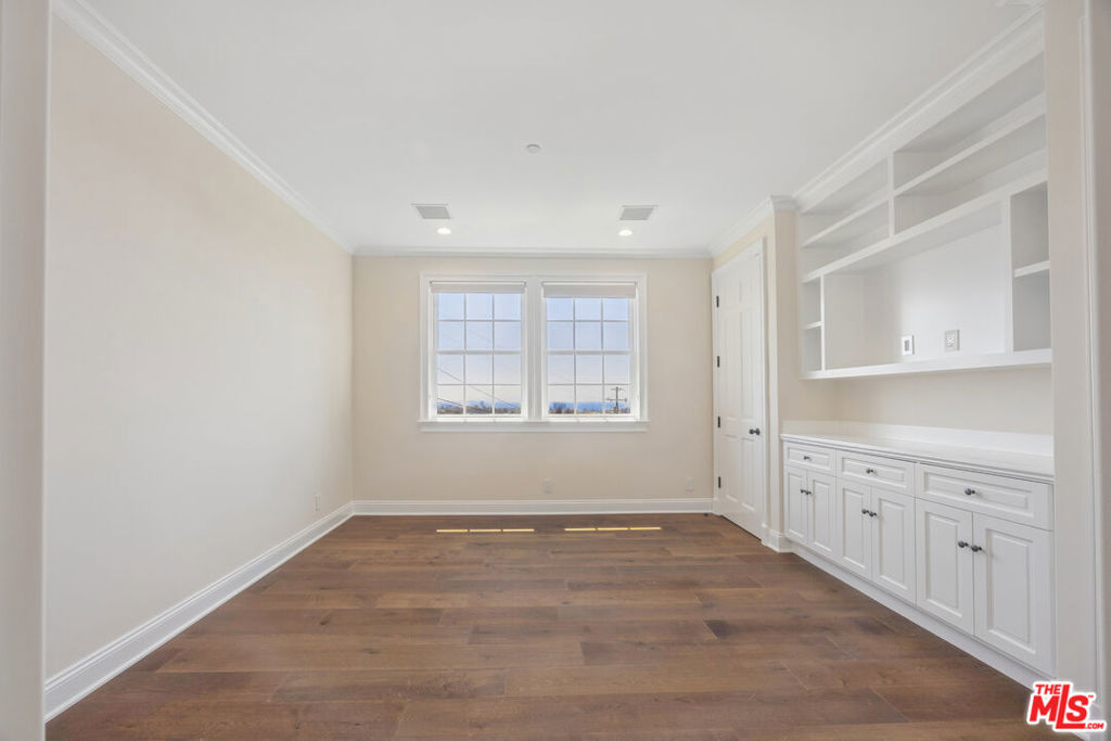 15201 Mc Kendree Avenue Property Photo 27