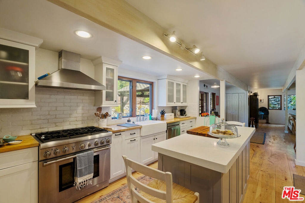 1640 Old Topanga Canyon Road Property Photo 6