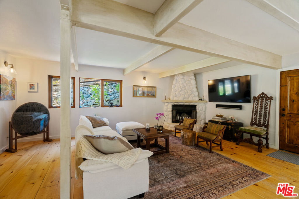 1640 Old Topanga Canyon Road Property Photo 9