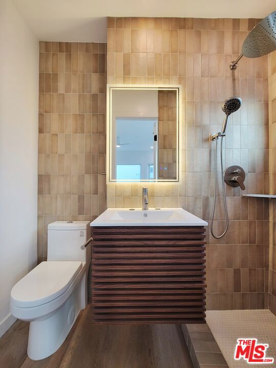 7734 Lexington Avenue Property Photo 7