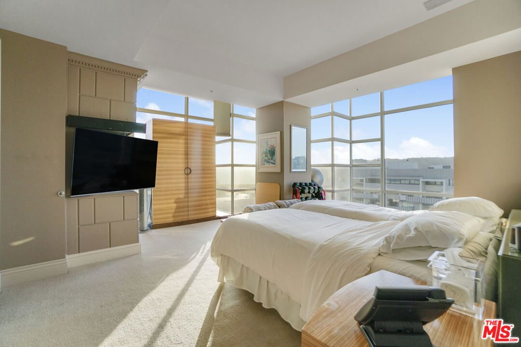 10380 Wilshire Boulevard 1501 Property Photo 22