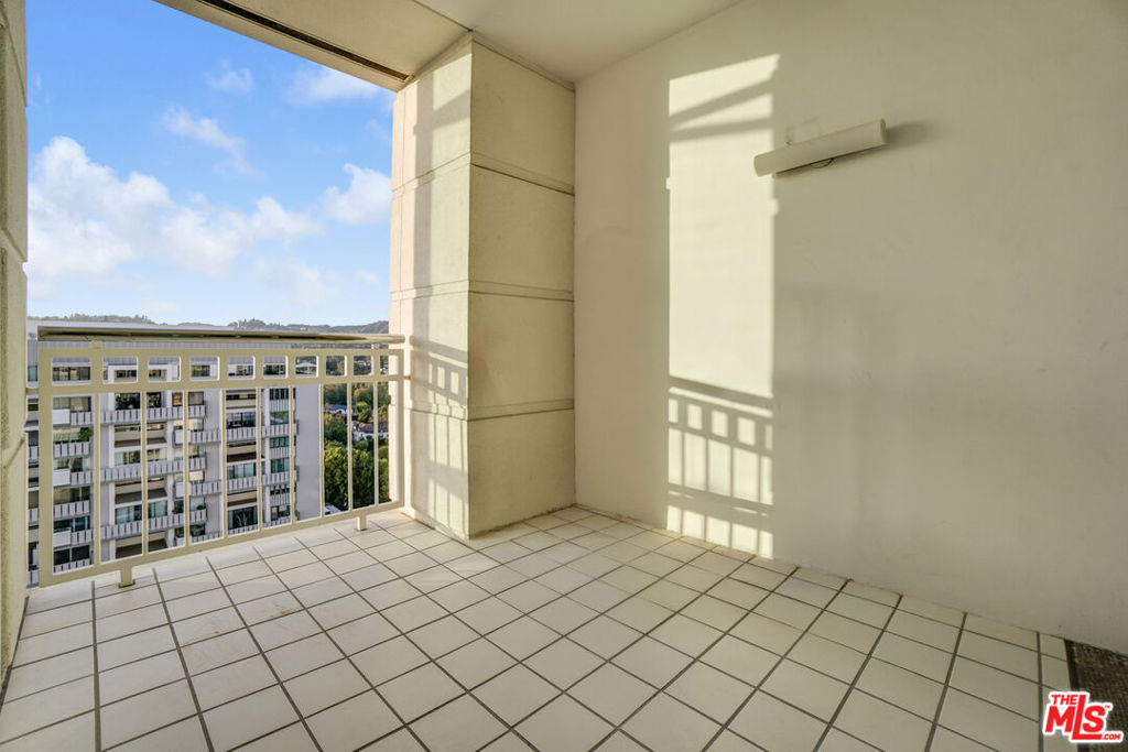10380 Wilshire Boulevard 1501 Property Photo 45
