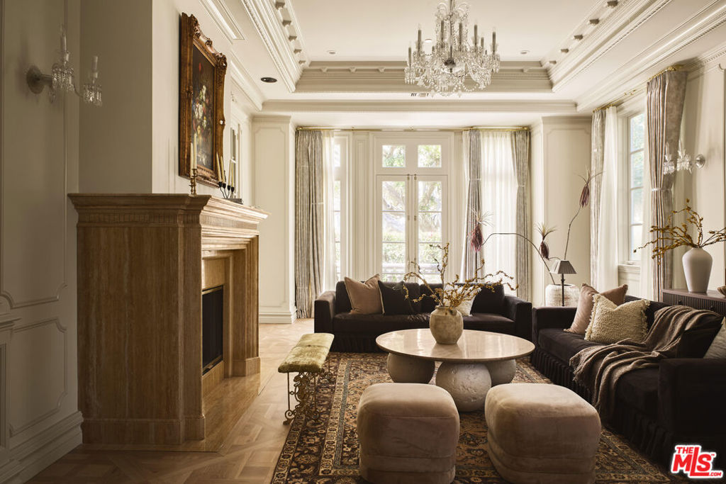 628 N Rodeo Drive Property Photo 8
