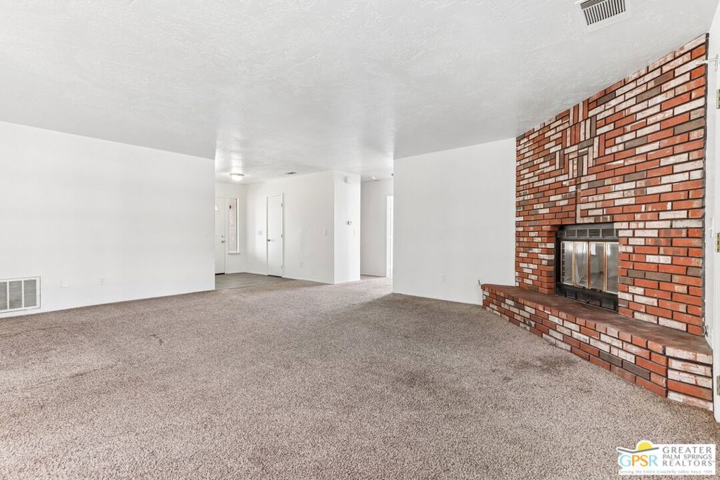 13819 Rivers Edge Road Property Photo 8