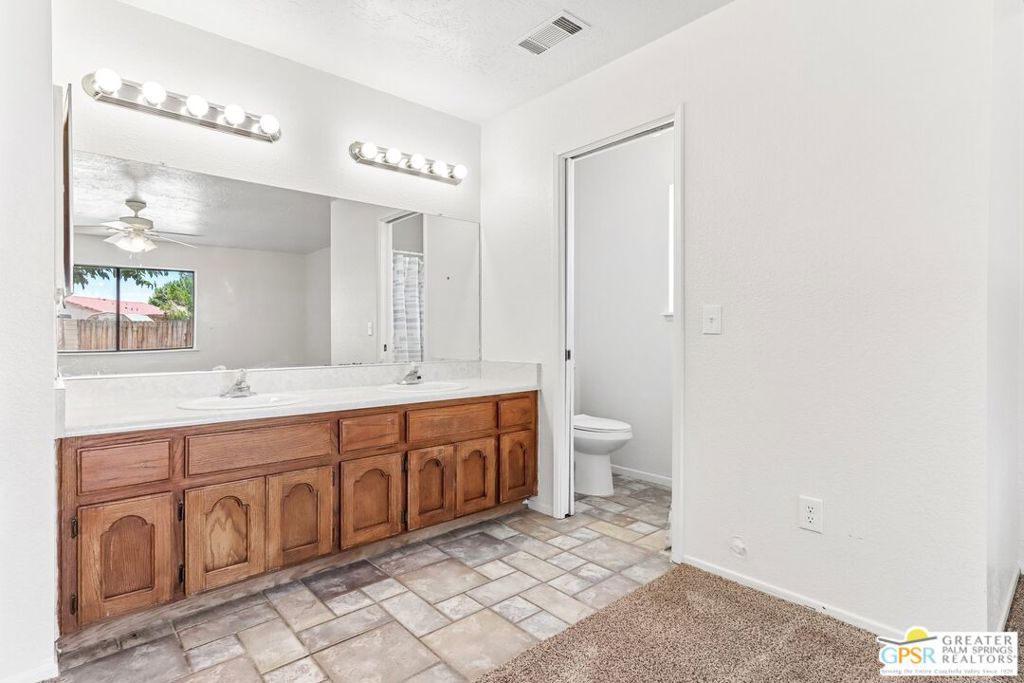 13819 Rivers Edge Road Property Photo 14