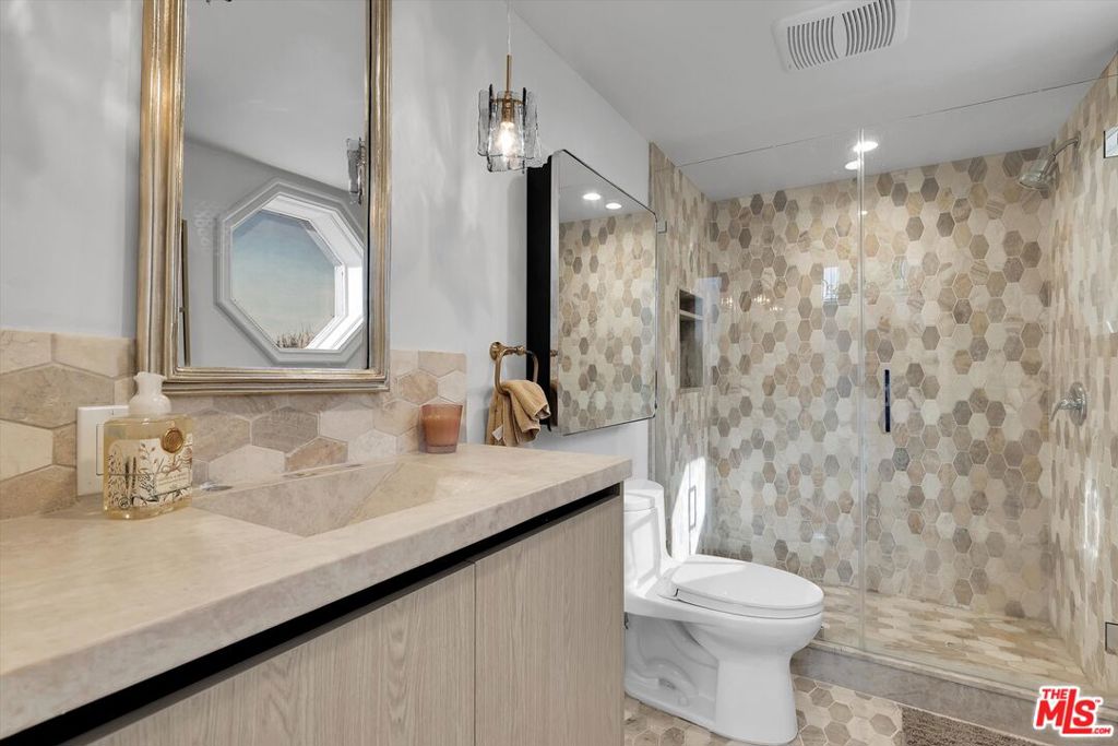 1300 Summitridge Drive Property Photo 36