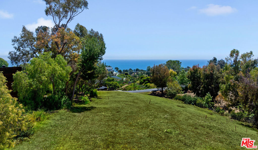 30053 Harvester Road Property Photo 8