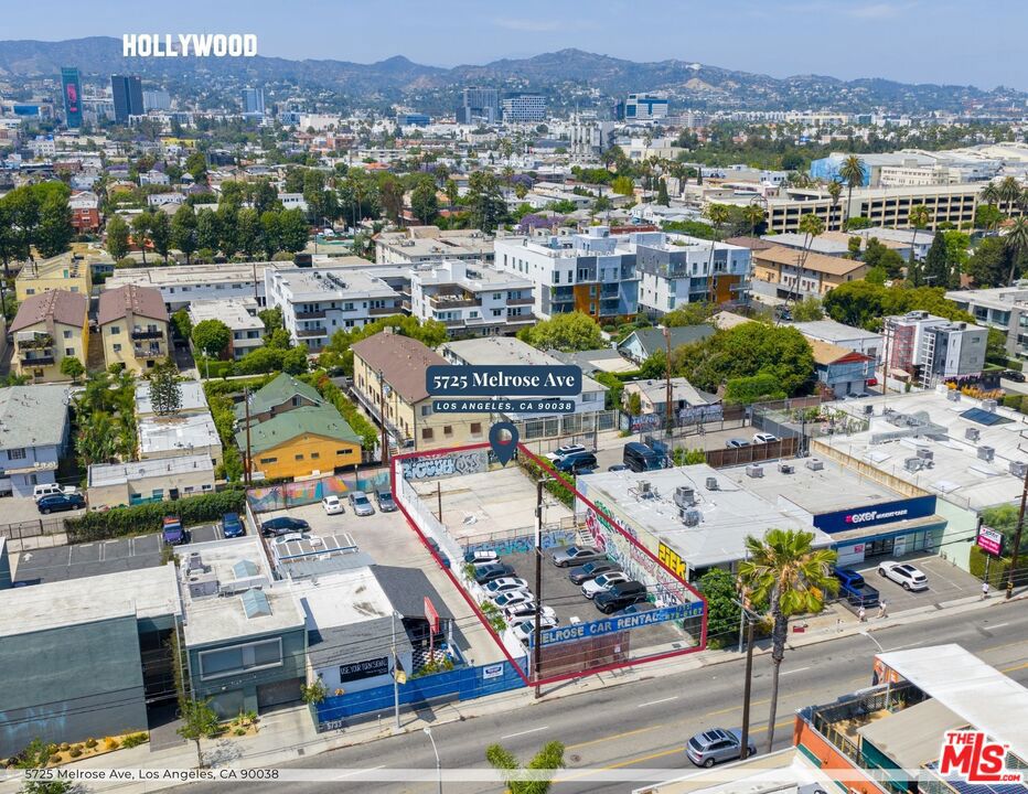 5725 Melrose Avenue Property Photo 2