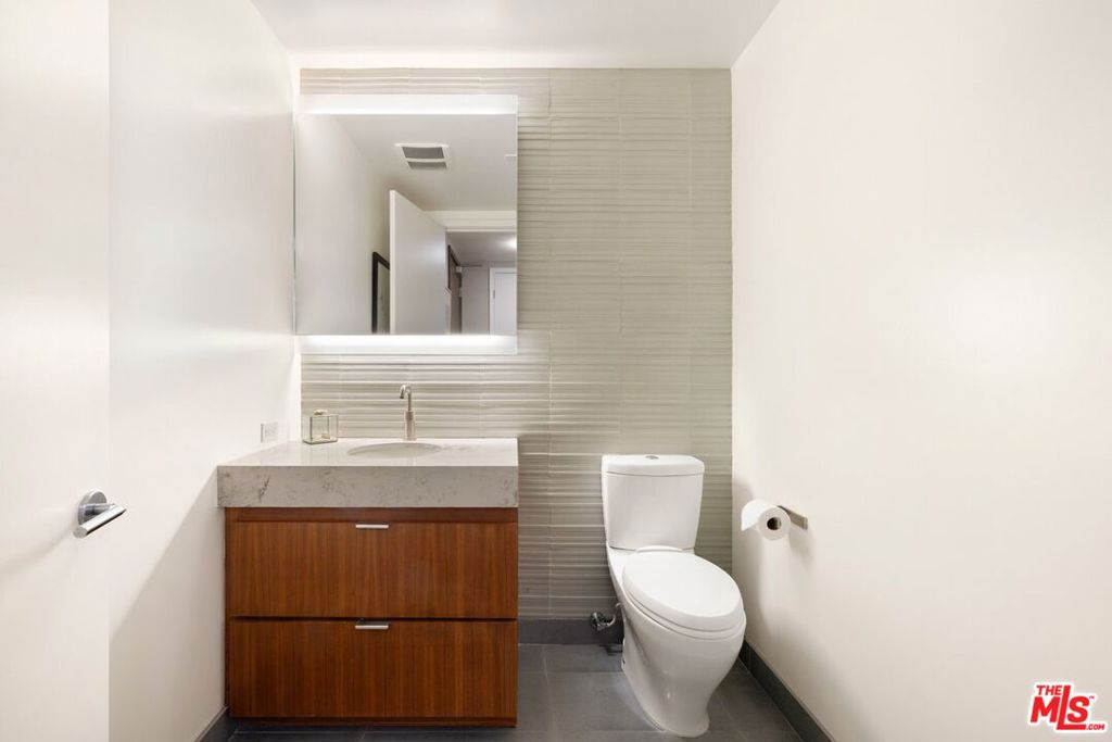 1755 Ocean Avenue 603 Property Photo 17