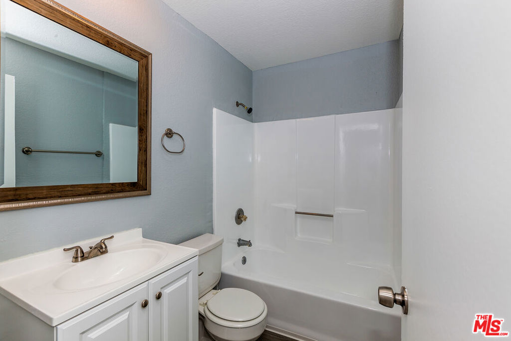 1135 Raymond Avenue Property Photo 6