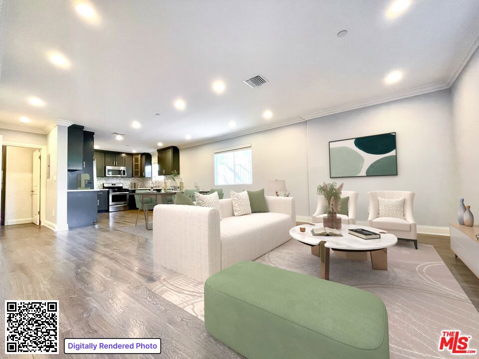 7113 S La Cienega Boulevard Property Photo 3