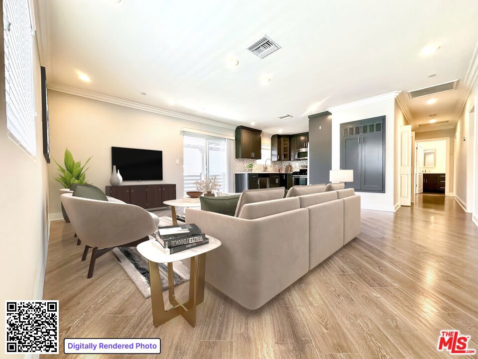 7113 S La Cienega Boulevard Property Photo 6