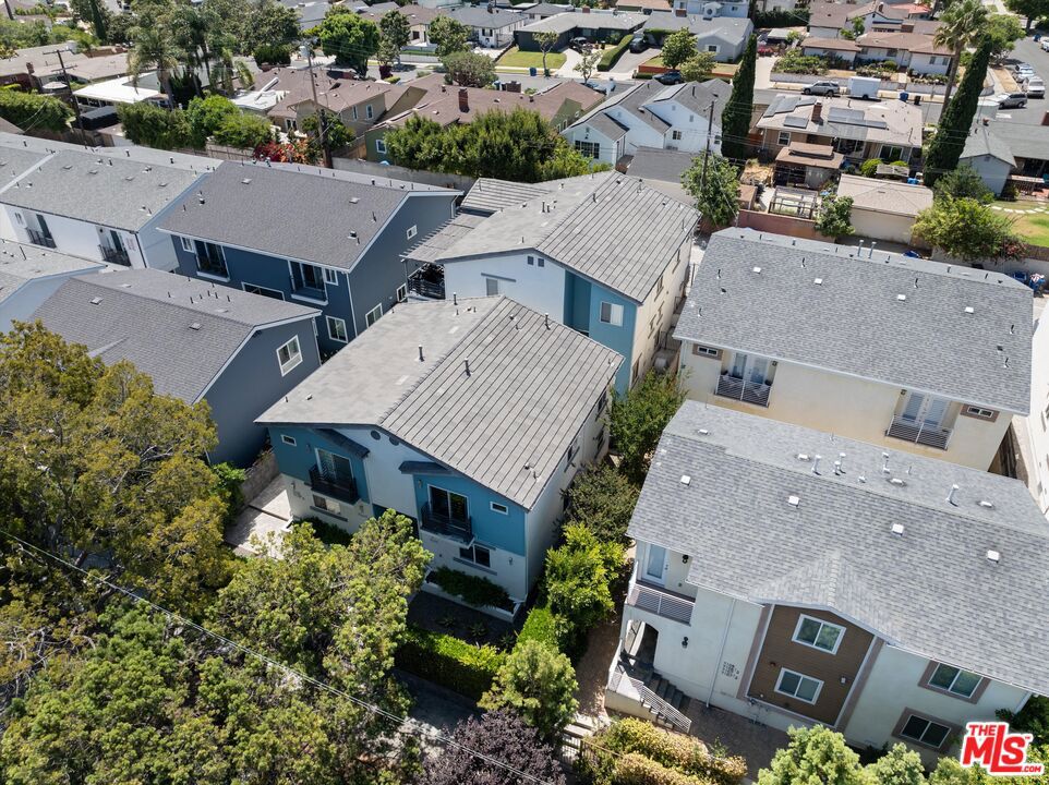 7113 S La Cienega Boulevard Property Photo 21