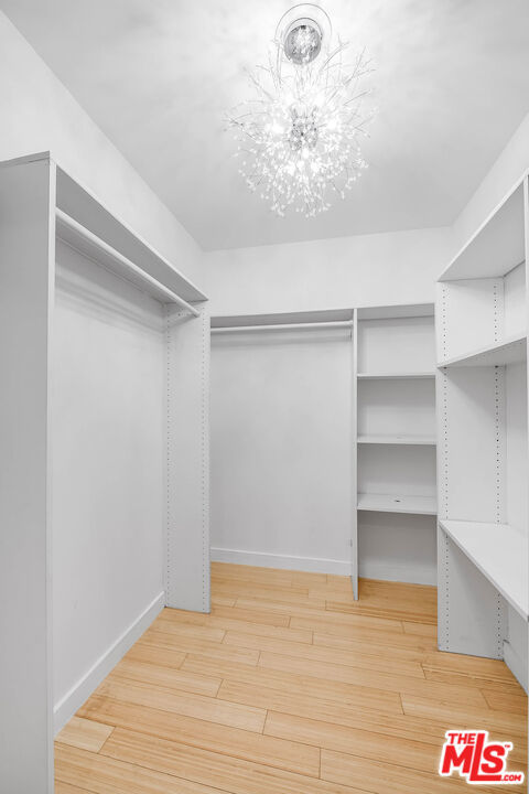 966 S St Andrews Place 104 Property Photo 17