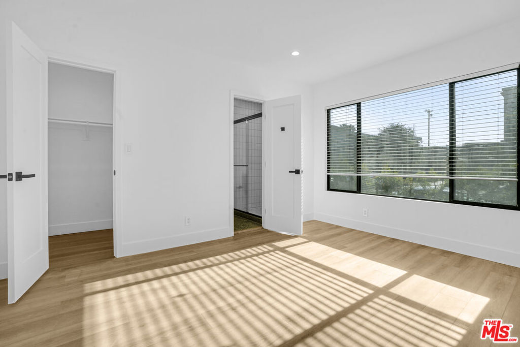 12527 Cranbrook Avenue Property Photo 10