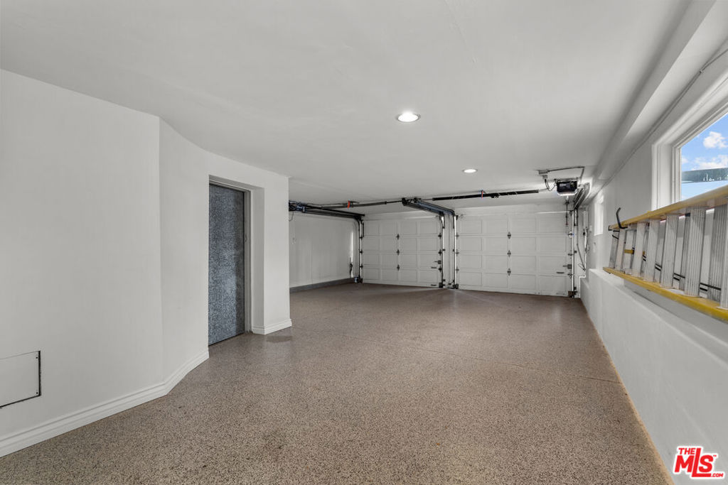 4611 Roma Court Property Photo 24