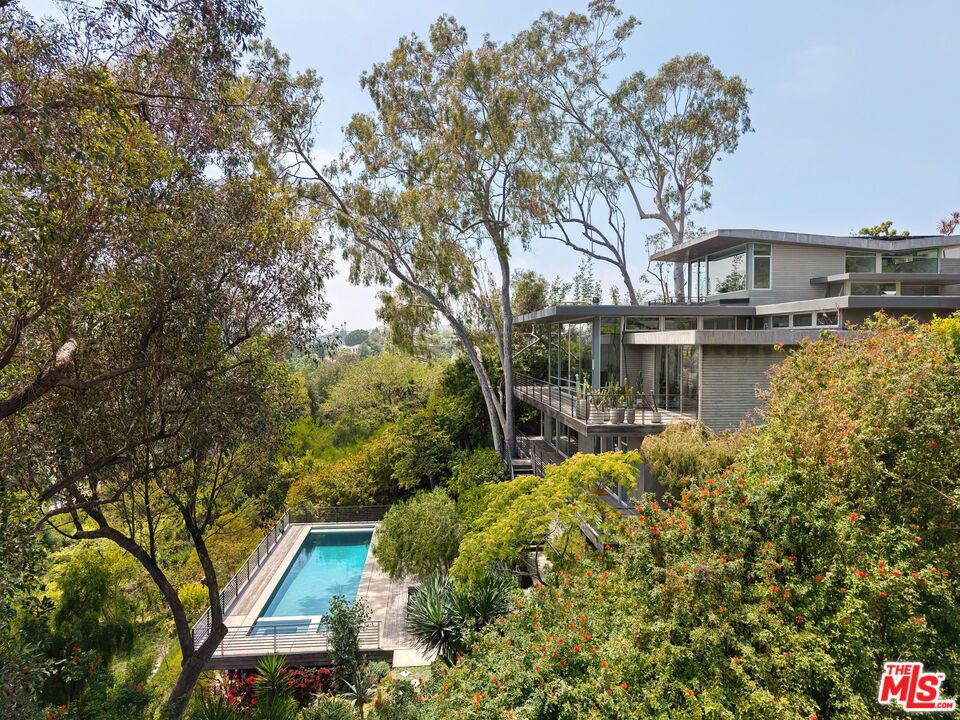 901 Kenter Way Property Photo 1