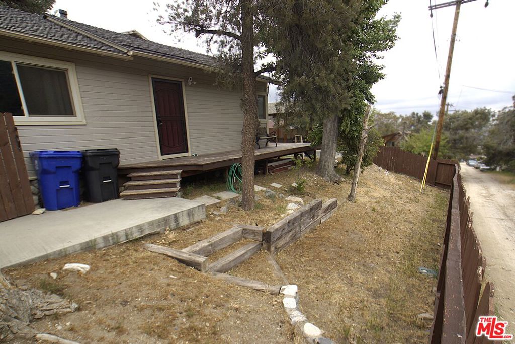 4229 Elliot Trail Property Photo 2